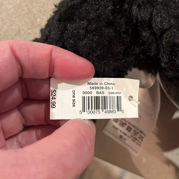 GAP Brannan Black Bear Toy/NWT/Medium - Picture 8 of 11